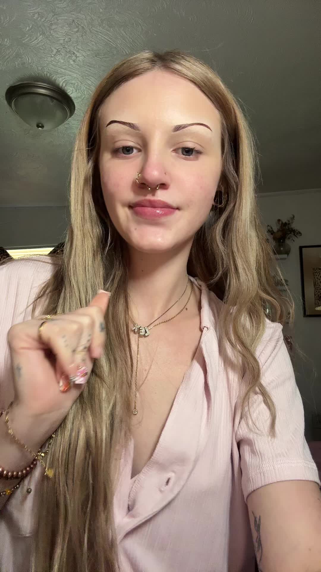 @lex ✧˚ &middot; .