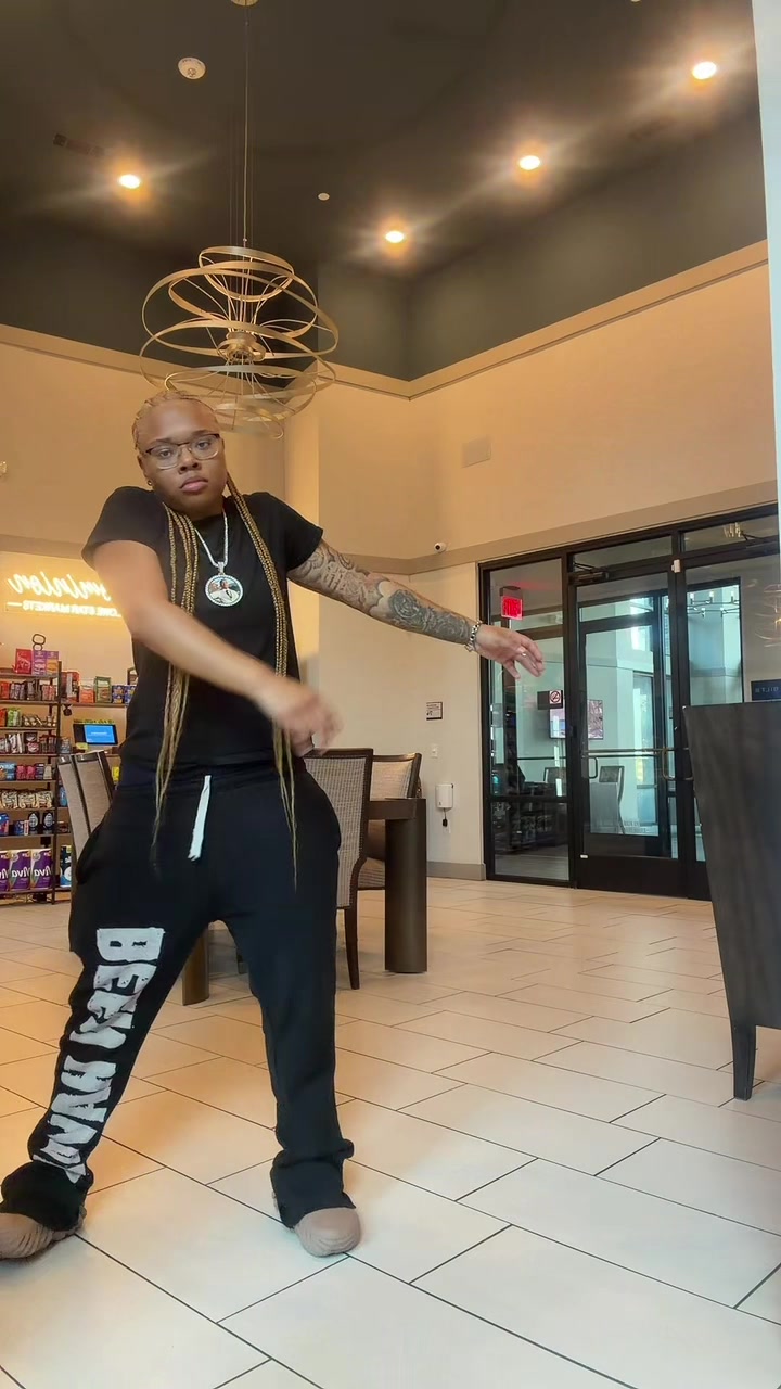 @girlthatsredd