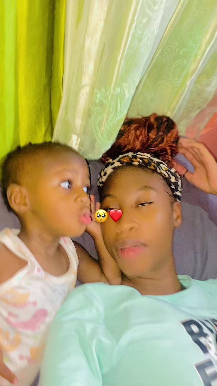 @🦋Azariah🥺Mummy❤️