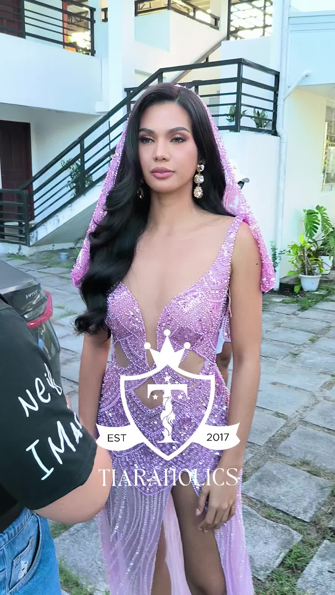@TIARAHOLICS