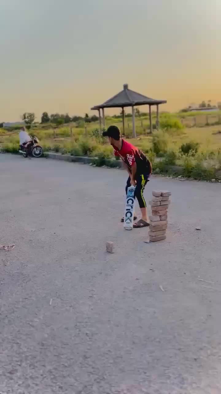 @نومی لیفٹی فخرے چٹھہ بختاور🏏