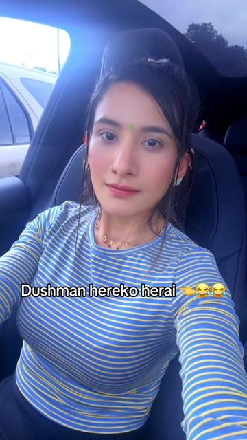 @Queen_Diya02