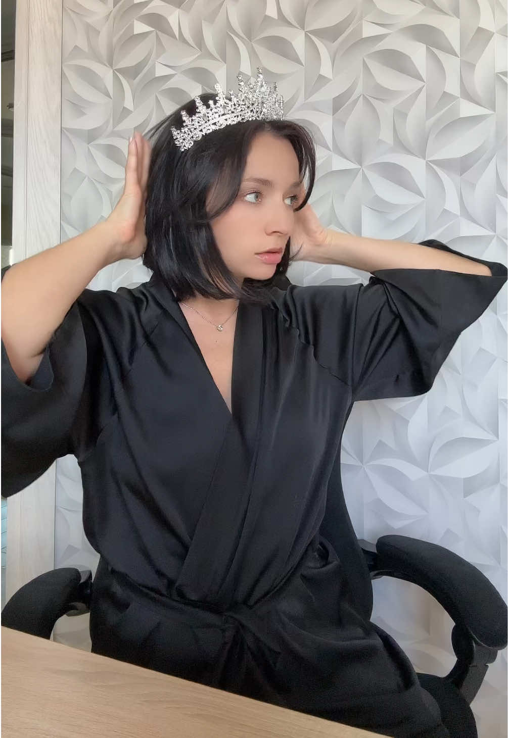 @𝐓𝐫𝐨𝐩𝐢c𝐚𝐧𝐚