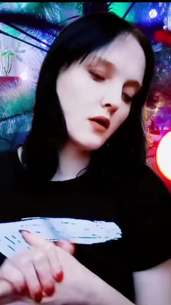 @Карина☑️