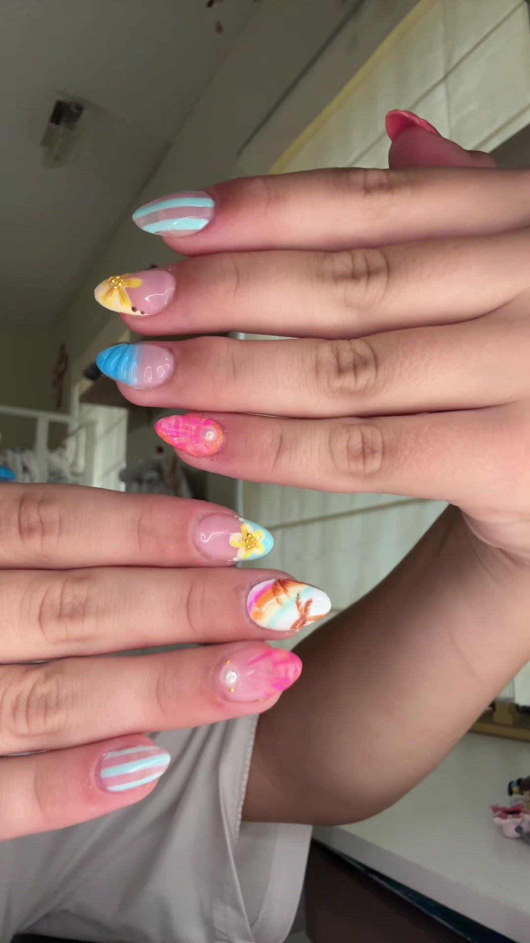 @NailsByMya