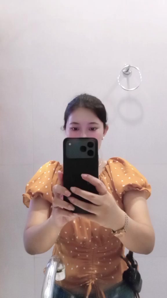 @🇵🇭 I'm Cris 🇵🇭