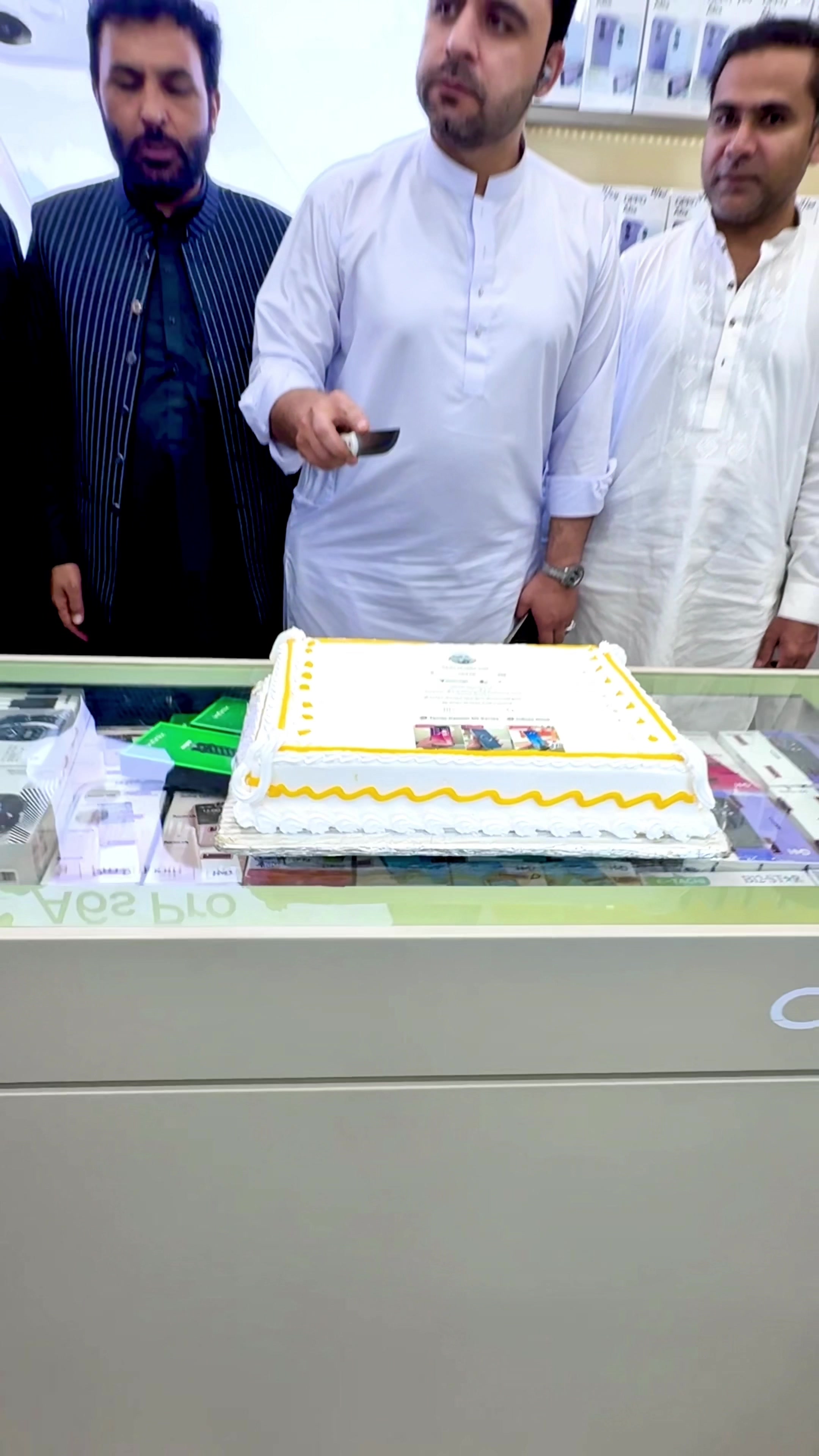 @Khan Mobile Cell