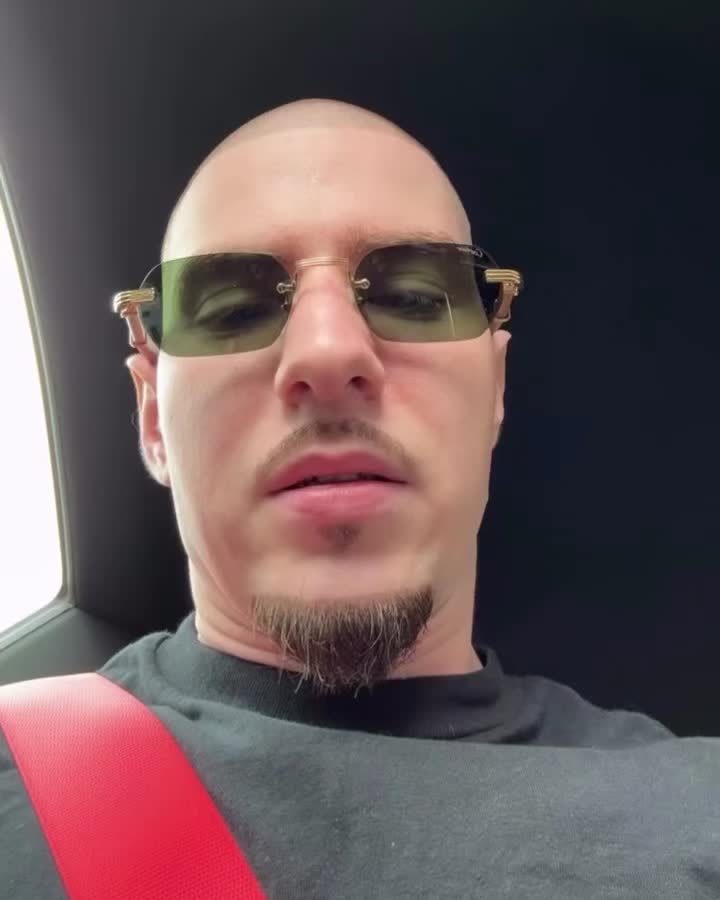 @FRIENDLY THUG 52 NGG