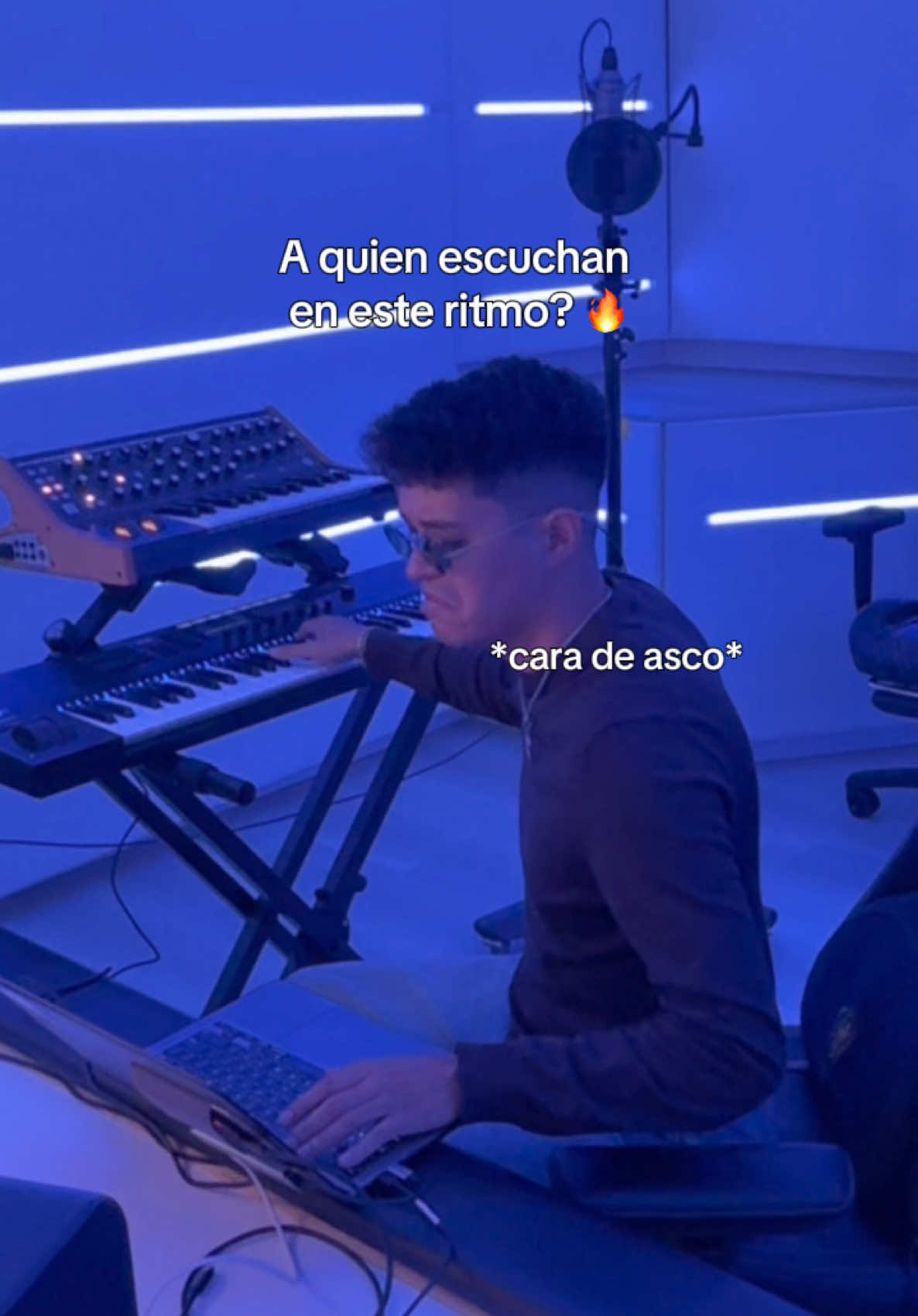 @ULLOɅ