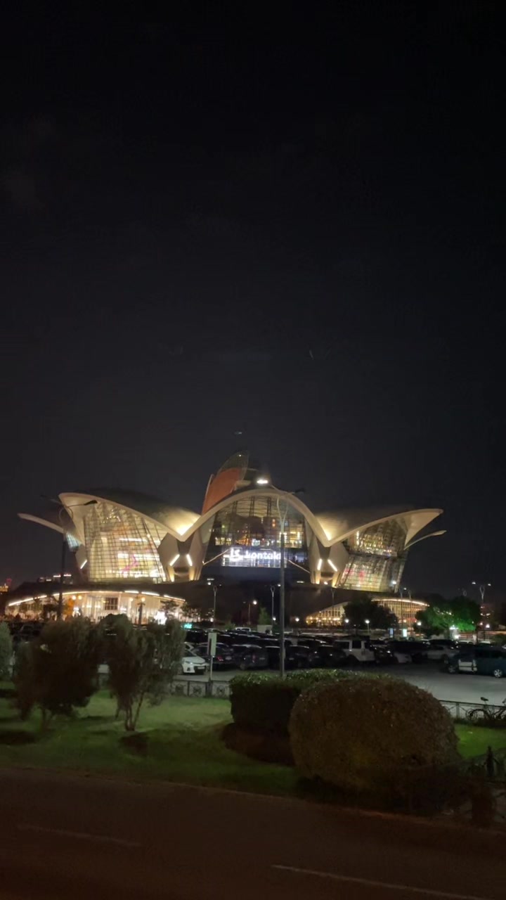 @Просто Амина🎆