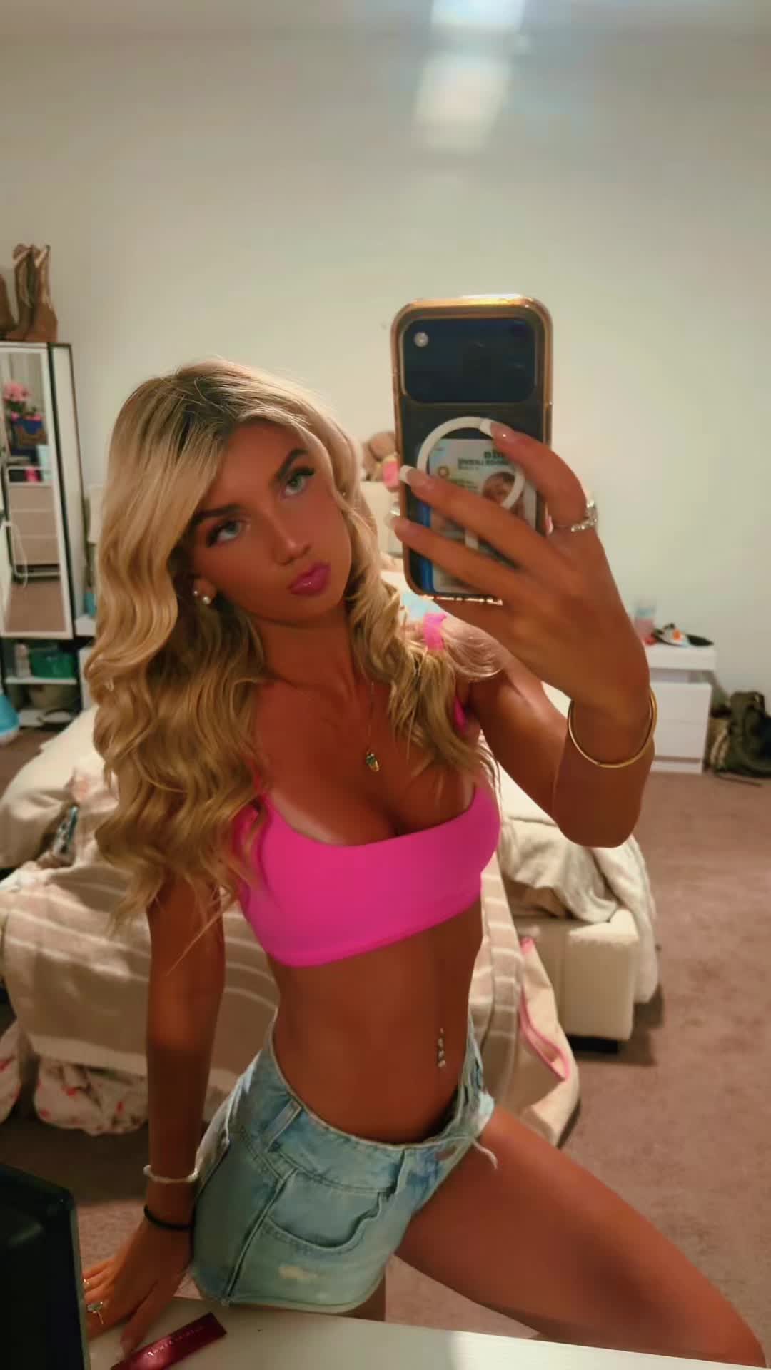 @Ella