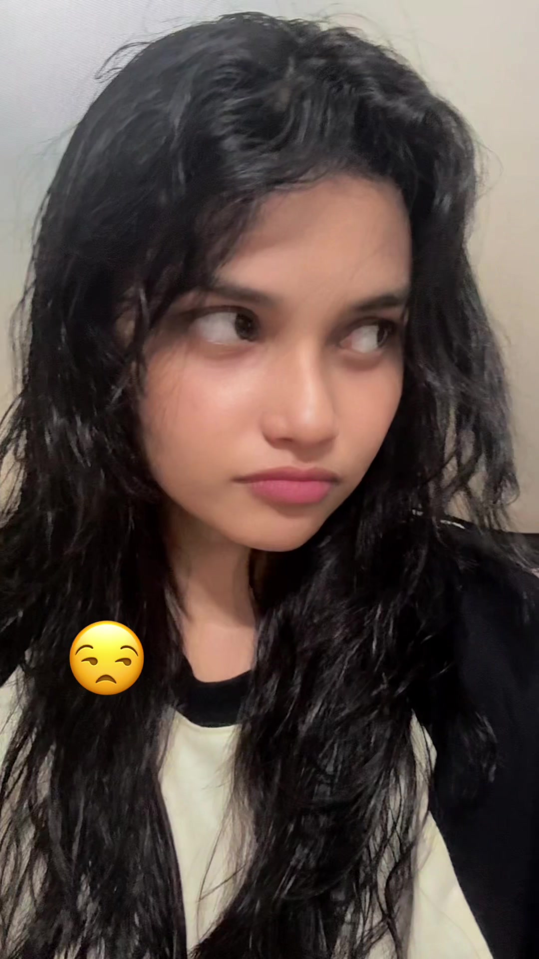 @Theesha 👽☘