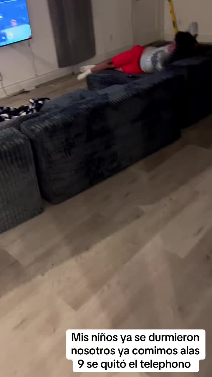 @lalalopez