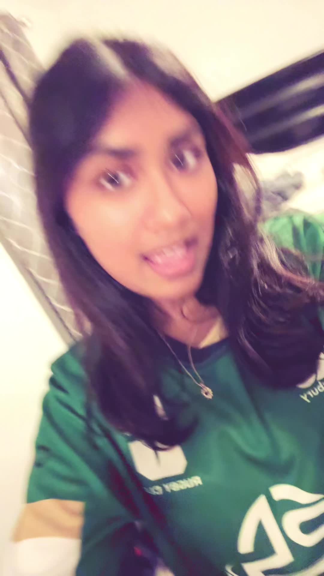@Anisha🦦