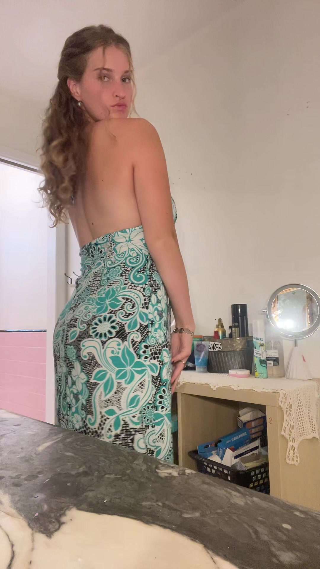@Watswitthesehomiesdisinmy🧍&zwj;♀️