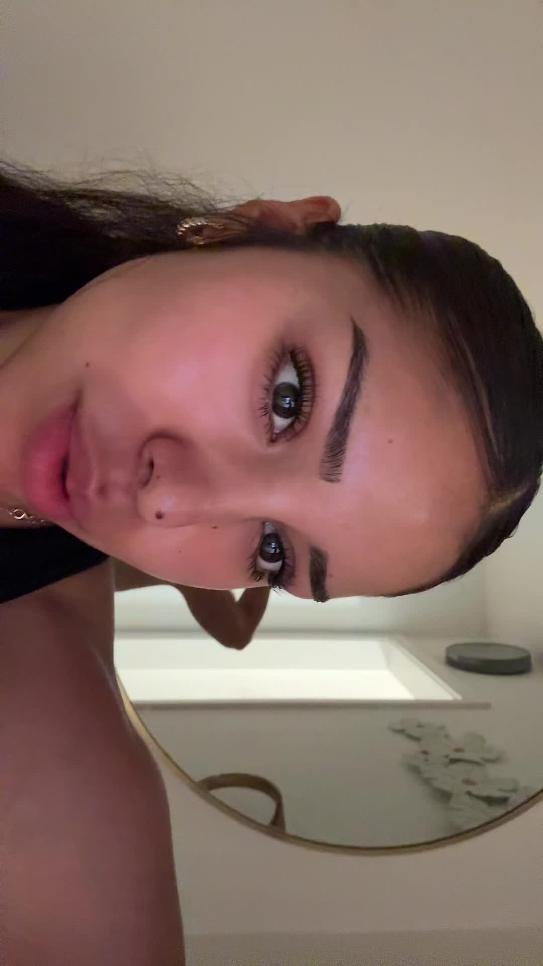 @⃟