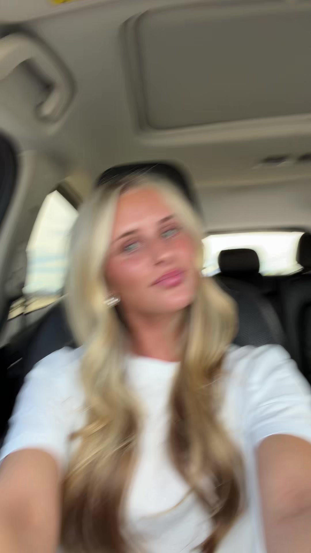 @caroline