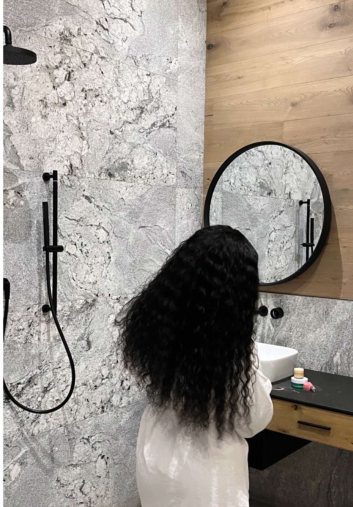 @𝑎𝑚𝑎𝑛𝑑𝑎💋