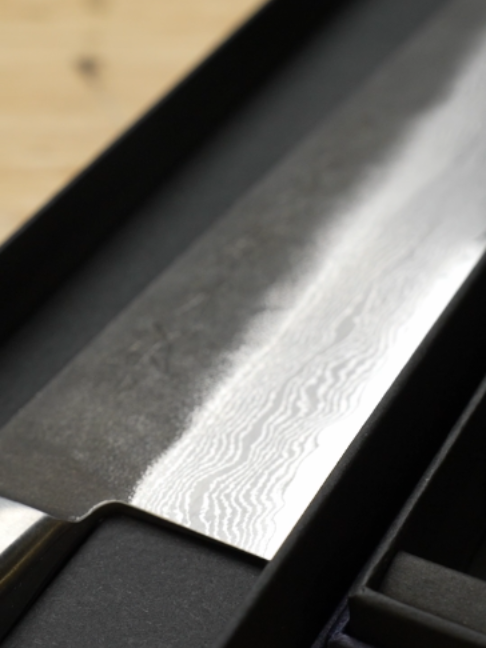 @Knifewear