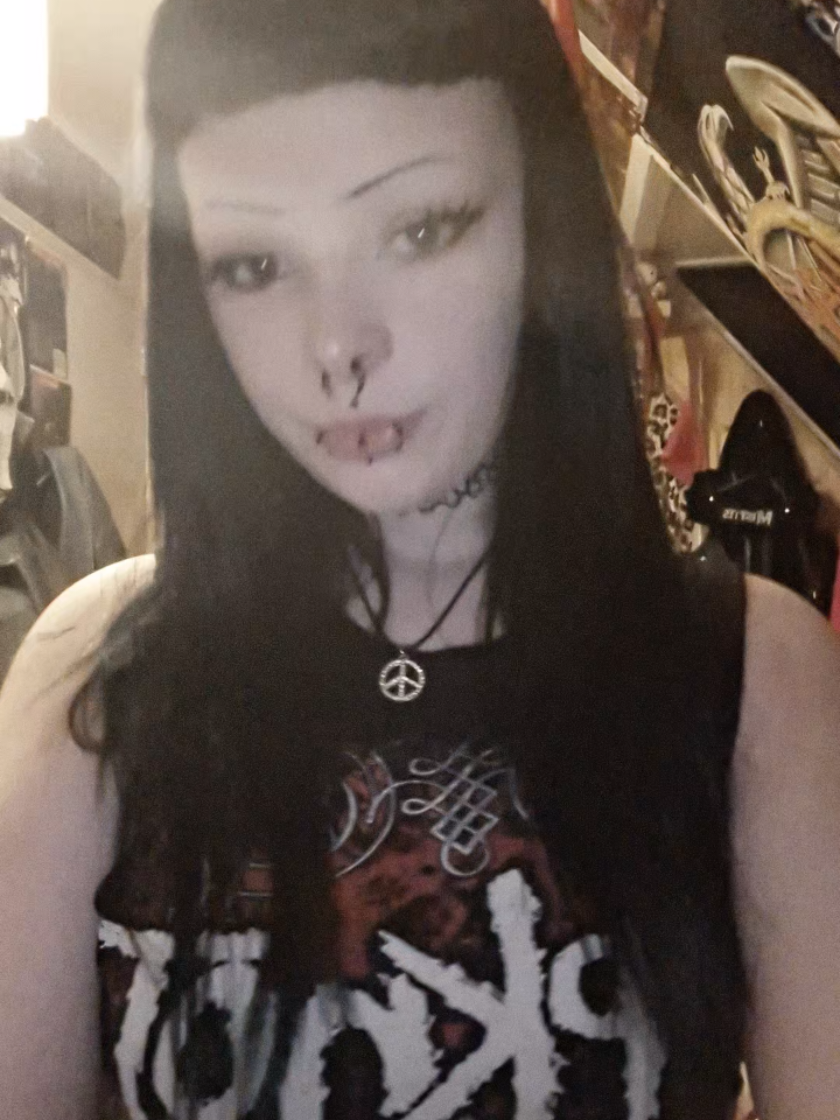 @horrorblompy
