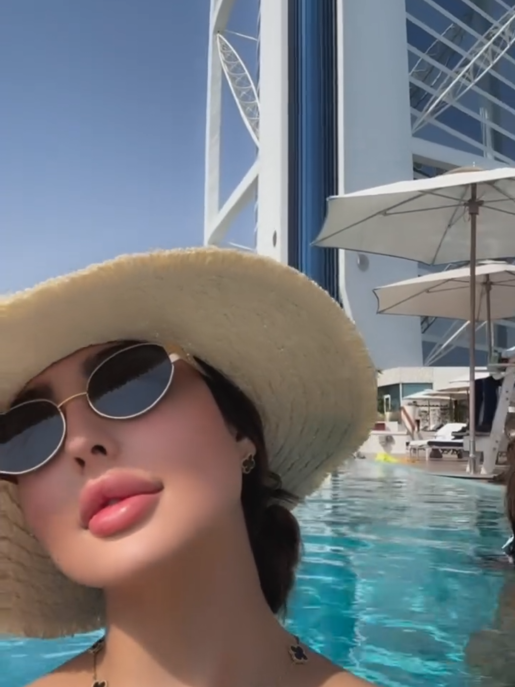 @Nadia Alzedan🌺❣️🇦🇪