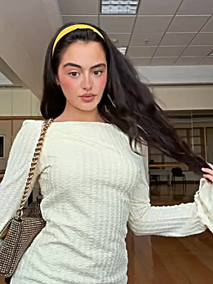 @𝓛𝓲𝔃. 𝔁 𝓷𝓲𝓬𝓴 🐰