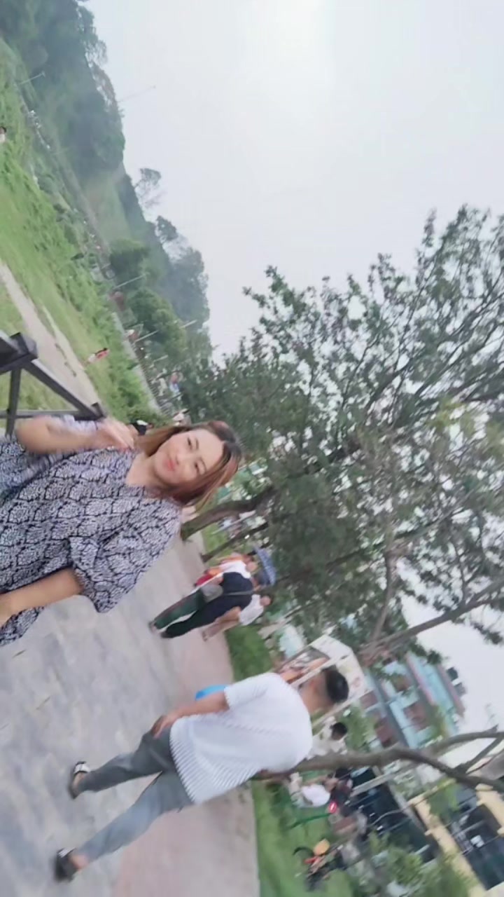 @बसन्ती(aprilgirl)
