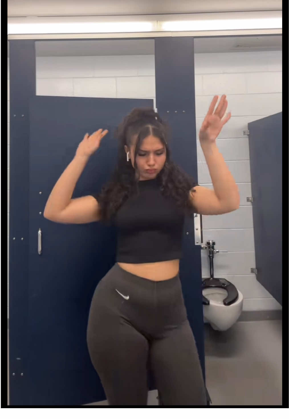 @Baddiestok