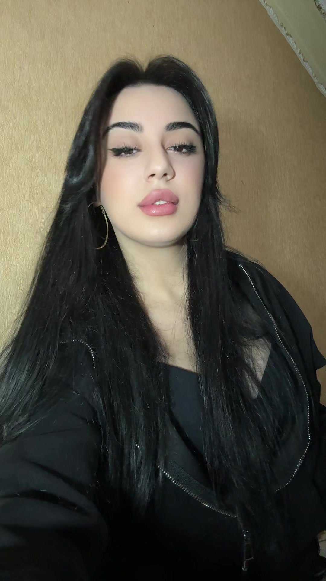 @𝟏𝟏:𝟏𝟏