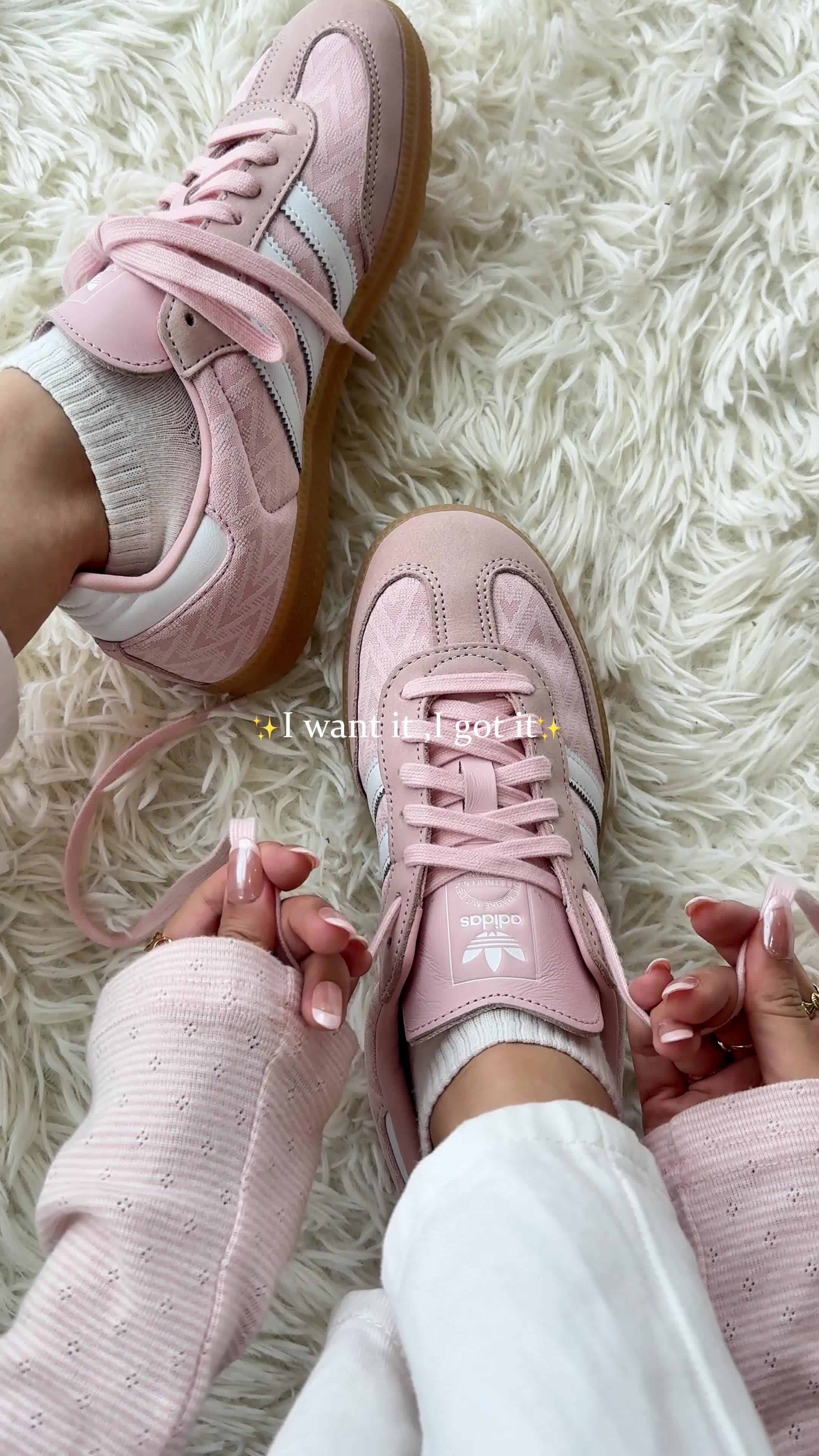 @Sneakers for the girls ✨👟