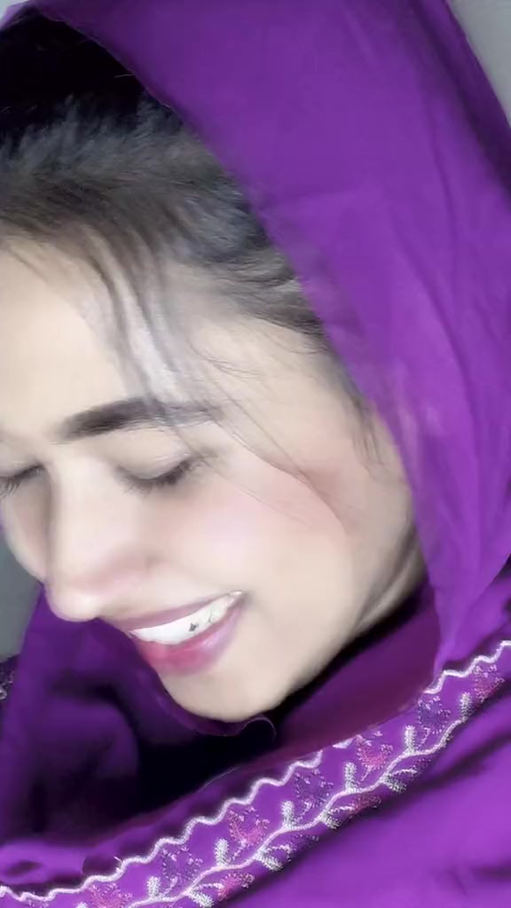 @🧿Anisha Ani💔