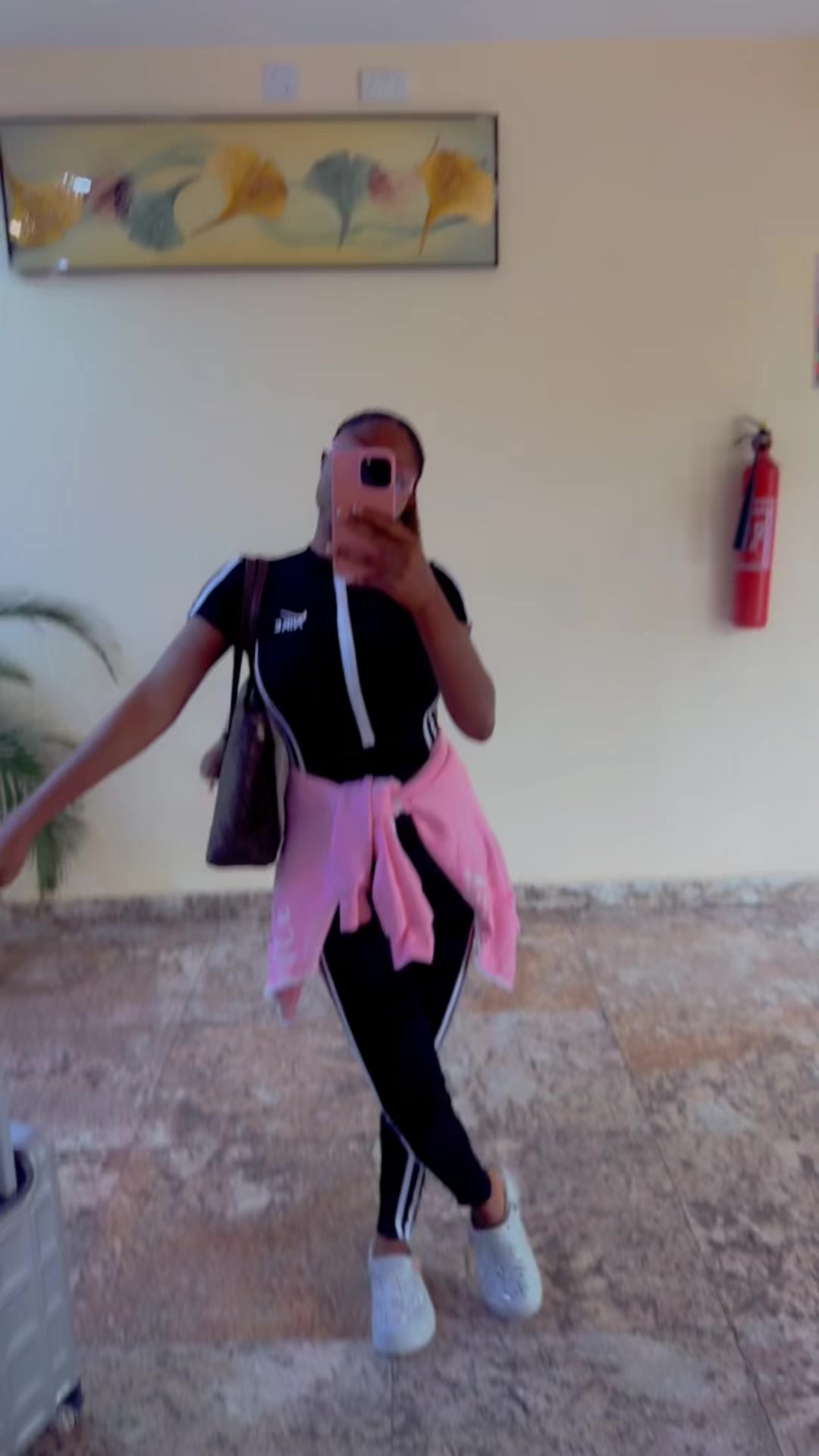 @🦋Mish d selfish girl❤️🦋