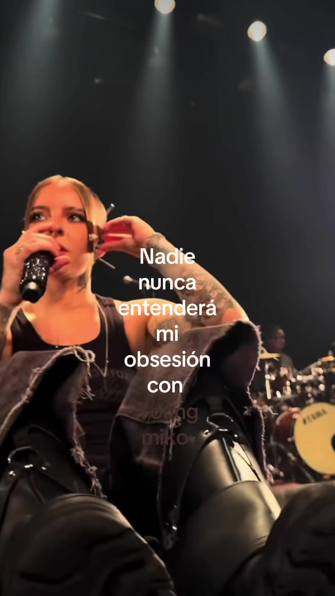 @itsmikoloverr
