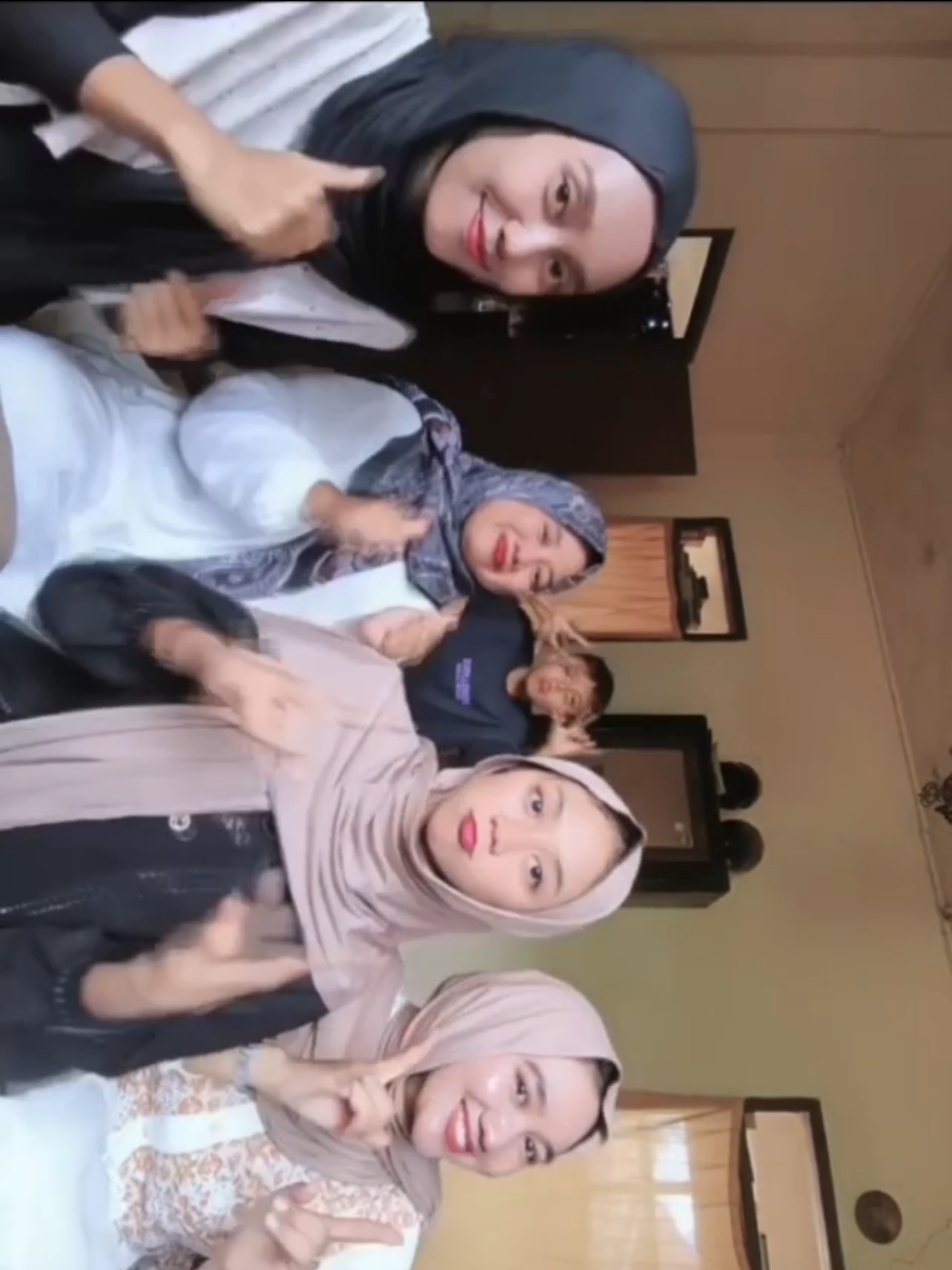 @ERVINNNNN
