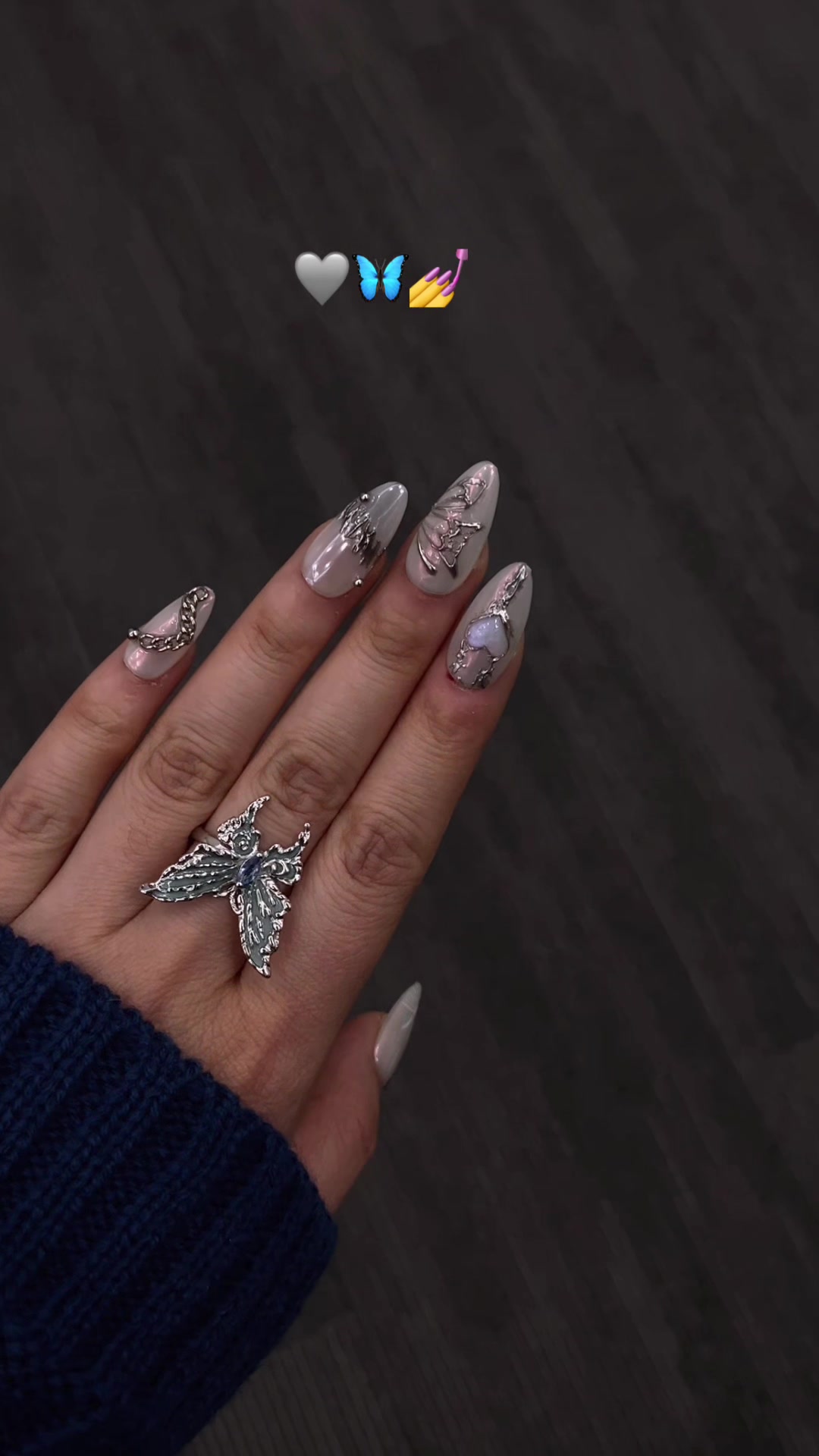 @Fullovenail