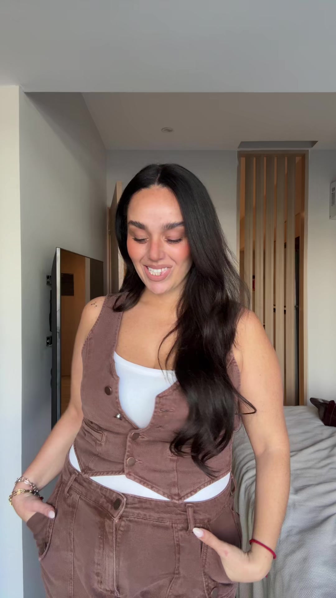 @monicamakaco
