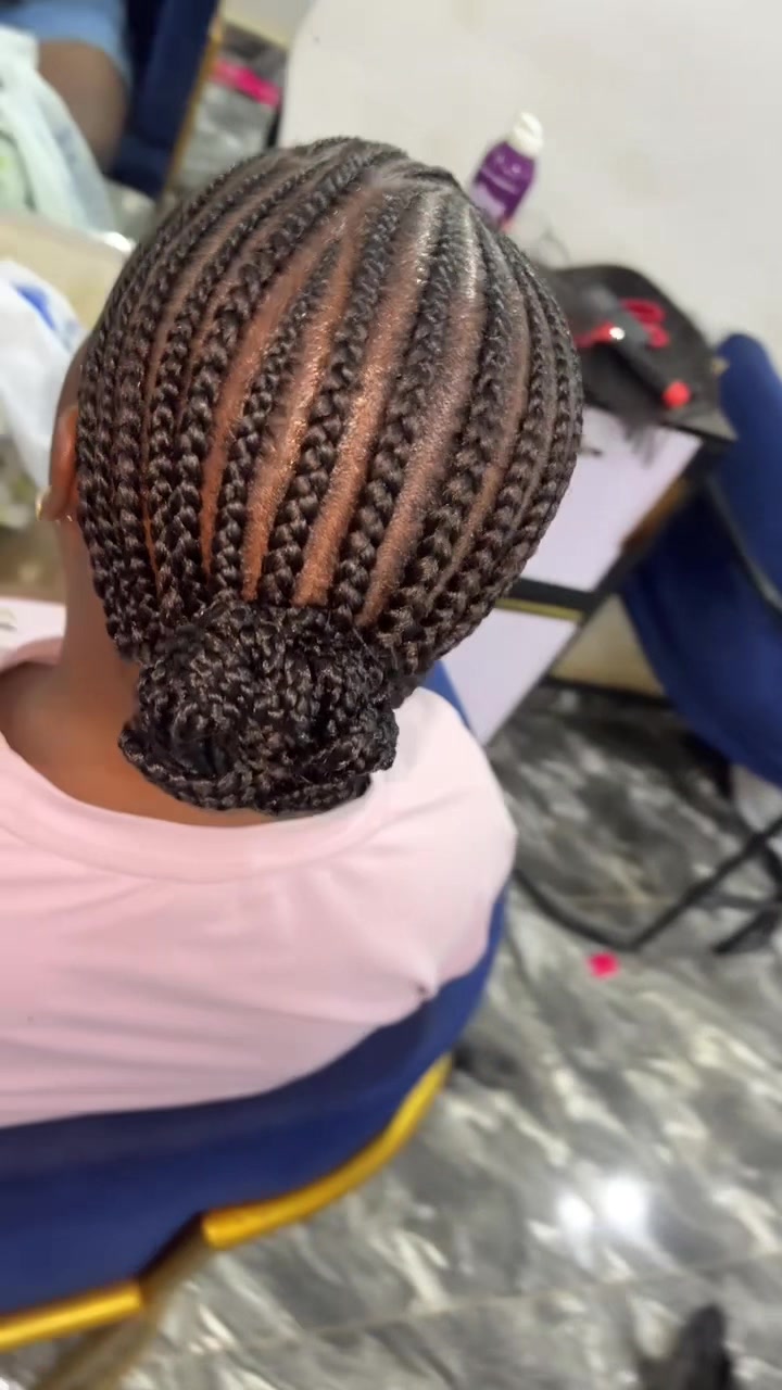 @HAIRSTYLIST IN AGODO EGBE
