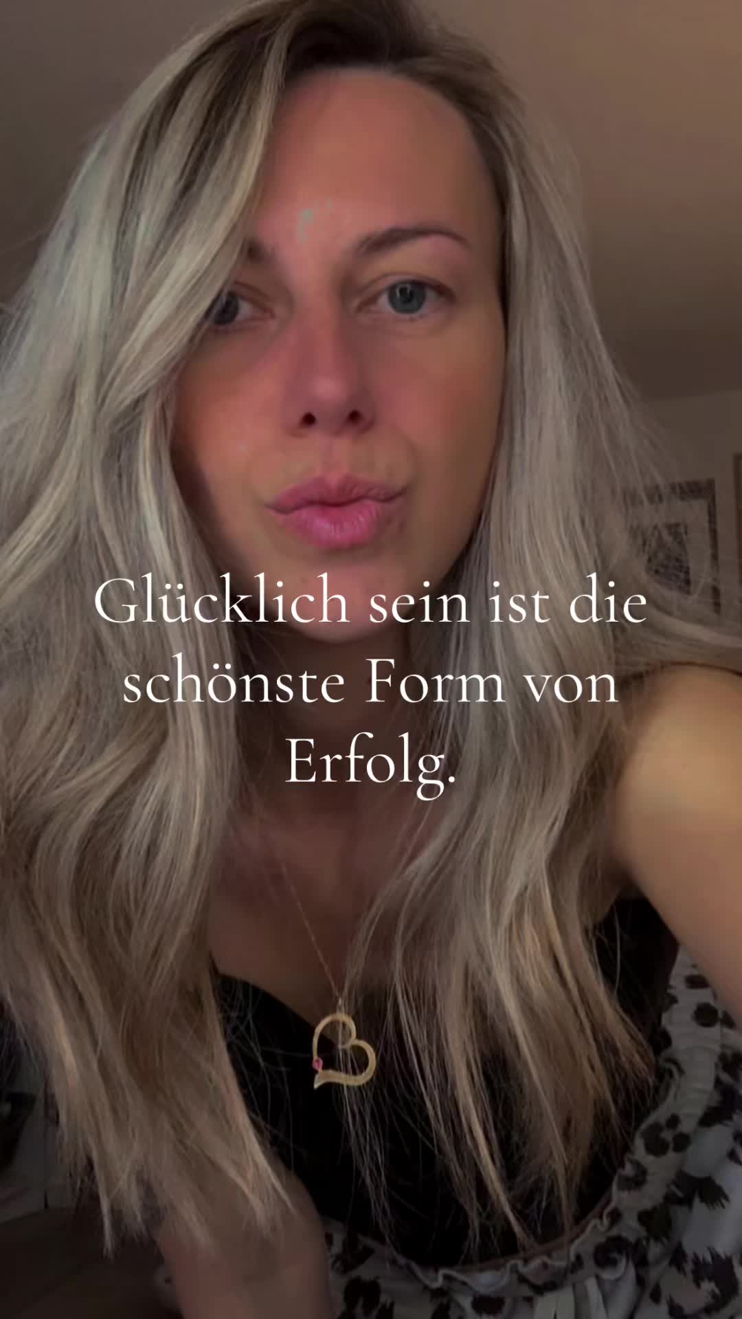 @C E L I N E SELFLOVEHAIR🧡