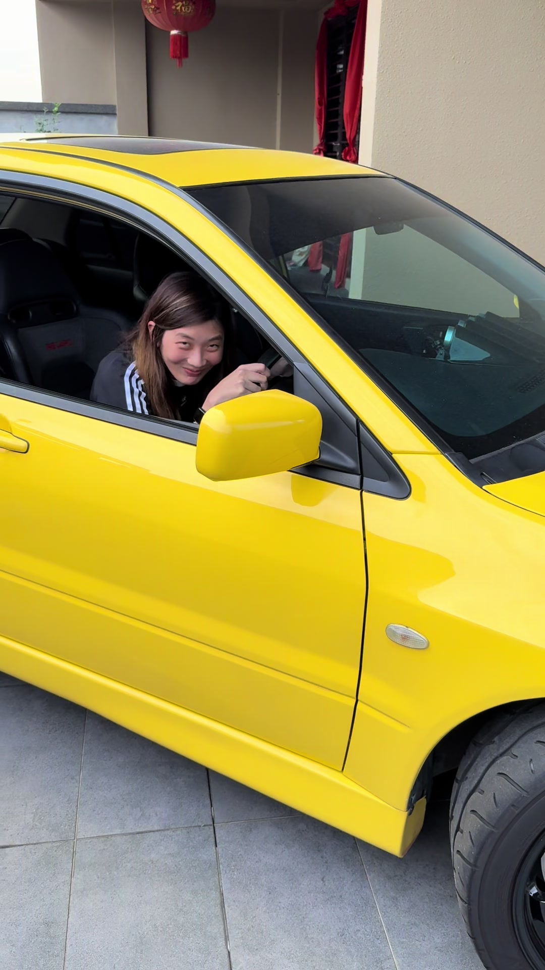 @THEYELLOWEVOIX_