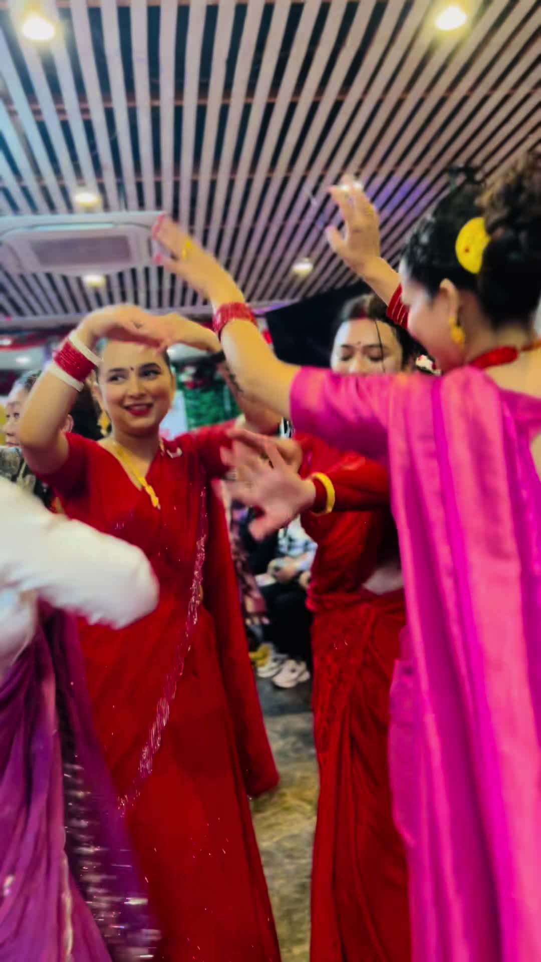 @パルティマ バスネト pratima basnet 20