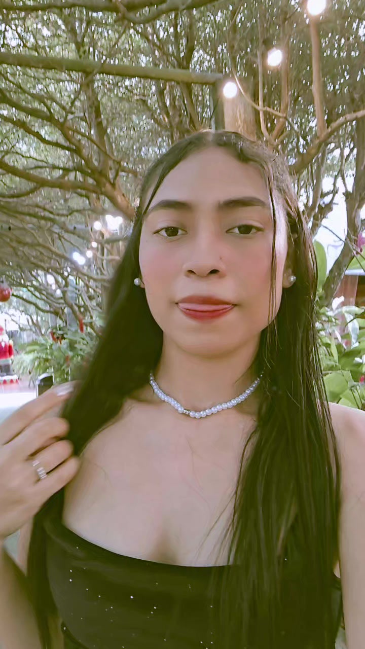 @Alejandra🌙