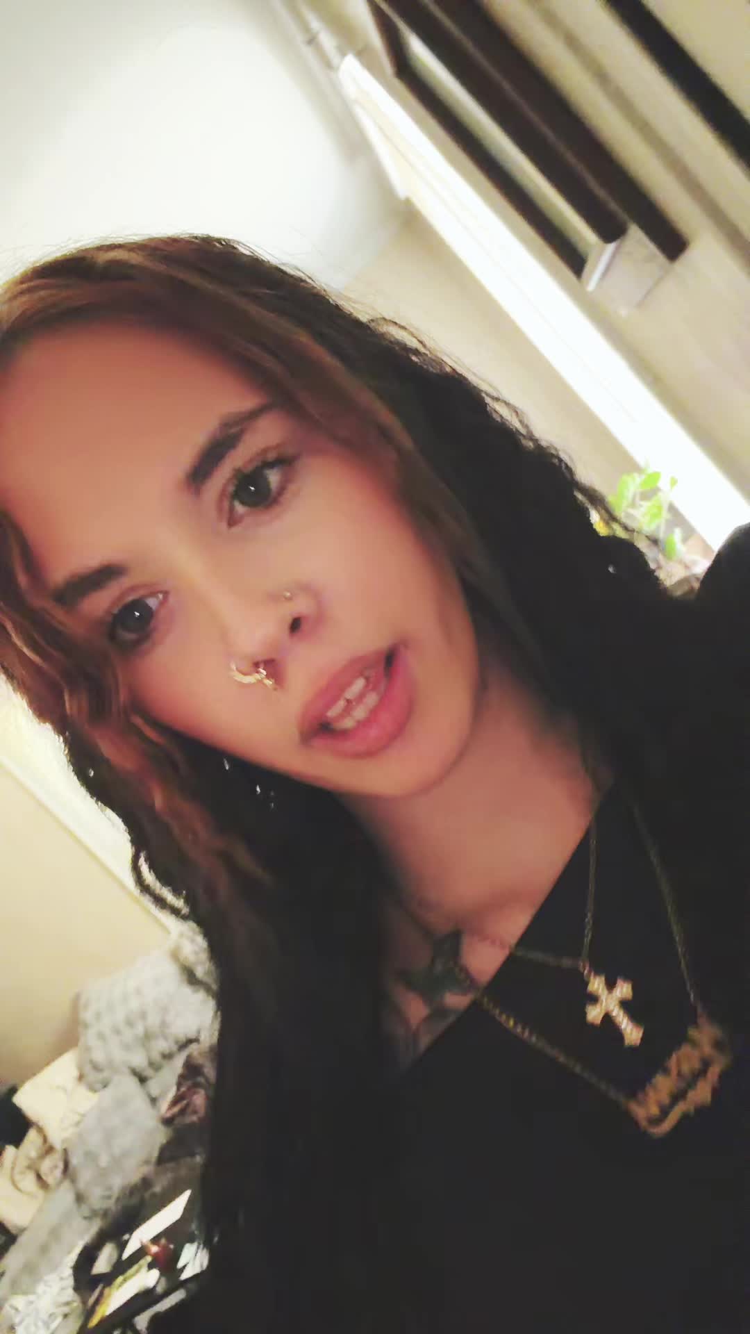 @𝐌