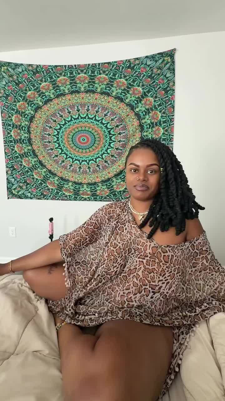 @pretty_locs_women_