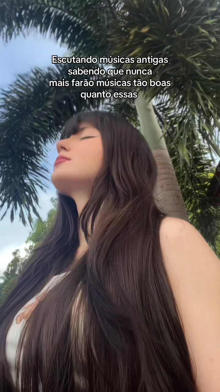 @Livia Cury