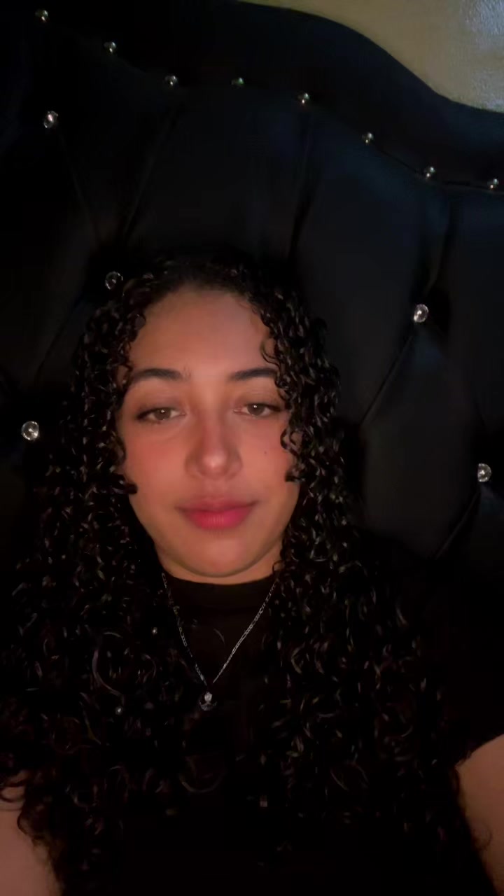 @bessi_zambrano_01