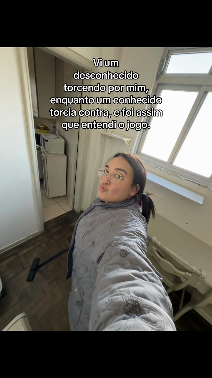 @Lívia Araújo