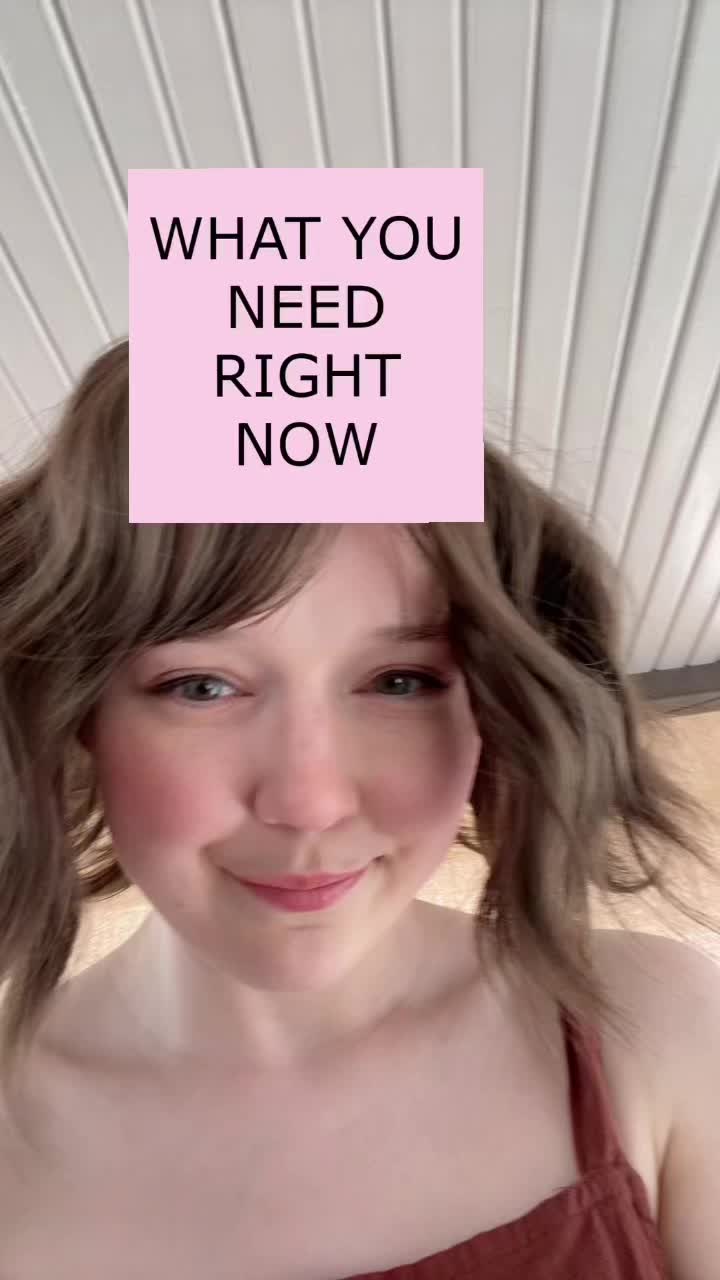 @RealMira_xo