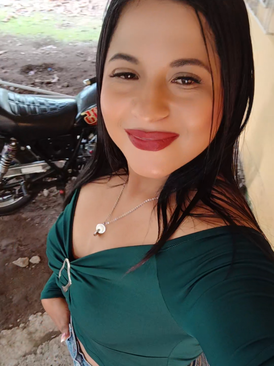 @️ᥫ᭡cristy♡