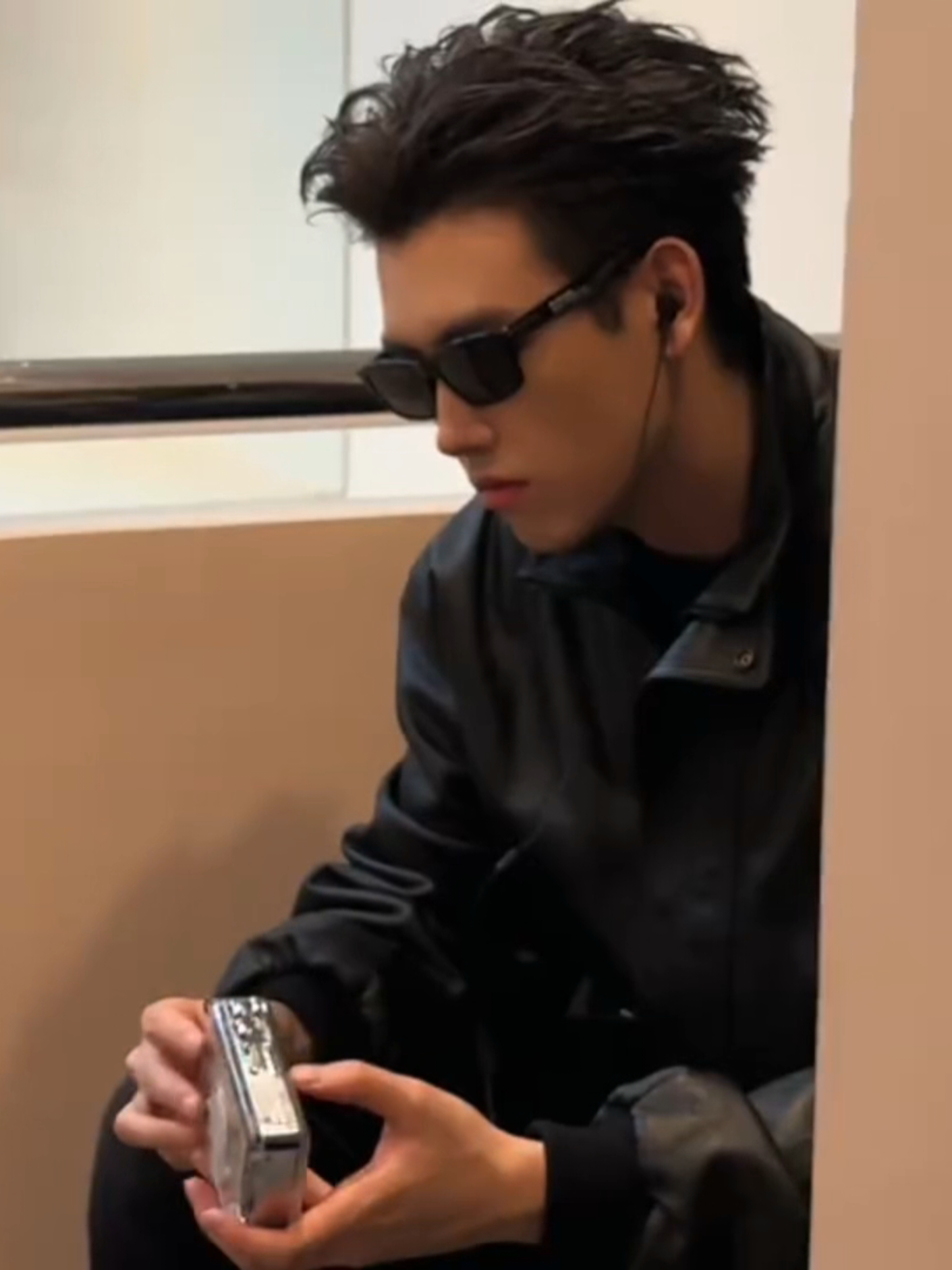 @🫧🐟Feiyu•fangirl˚🐟🧊❄️