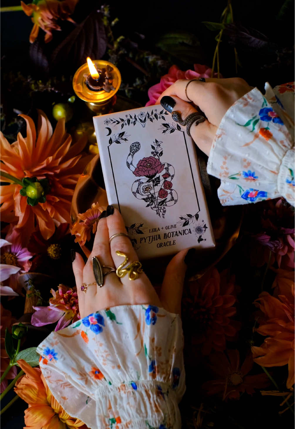 @Nicole 🥀 Art & Floral Magic
